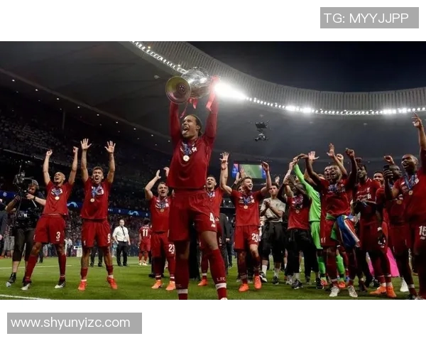 大力脚足球传奇揭秘：从草根到巨星的逆袭之路与精湛技术解析