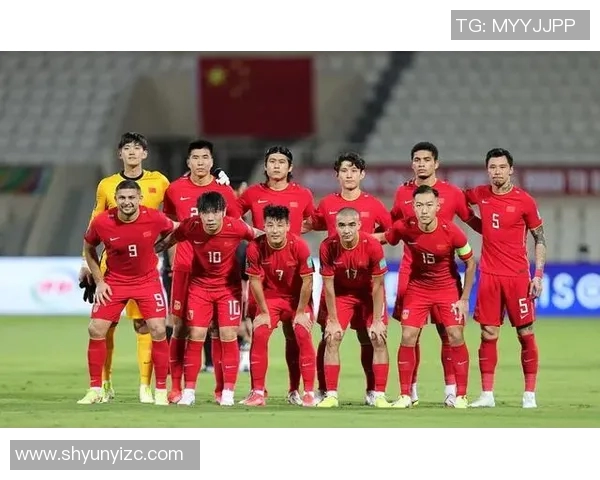 足球场上的冲突与对决:盘点那些因打架而被记住的足球球星